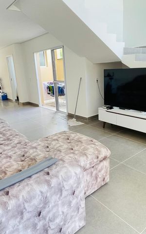 Casa para alugar com 150m², 3 quartos e 2 vagas Casa para alugar com 150m², 3 quartos e 2 vagasSala