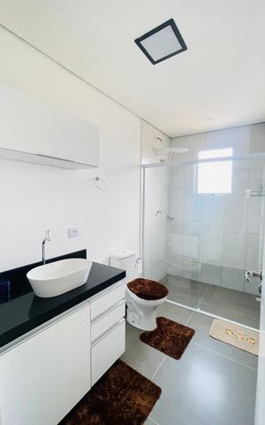 Casa para alugar com 150m², 3 quartos e 2 vagas Casa para alugar com 150m², 3 quartos e 2 vagasBanheiro