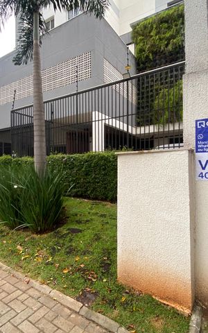 Apartamento à venda com 47m², 2 quartos e 1 vaga Apartamento à venda com 47m², 2 quartos e 1 vagaFachada. e Placa