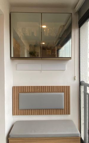 Apartamento à venda com 47m², 2 quartos e 1 vaga Apartamento à venda com 47m², 2 quartos e 1 vagaSala - Varanda