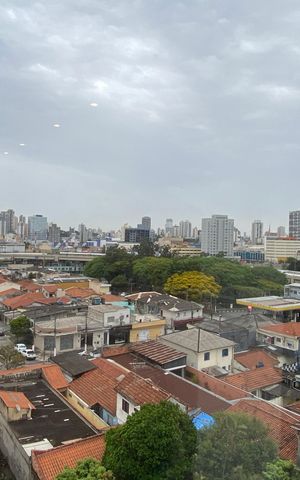 Apartamento à venda com 47m², 2 quartos e 1 vaga Apartamento à venda com 47m², 2 quartos e 1 vagaSala - Varanda - Vista