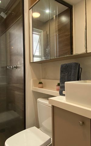 Apartamento à venda com 47m², 2 quartos e 1 vaga Apartamento à venda com 47m², 2 quartos e 1 vagaBanheiro