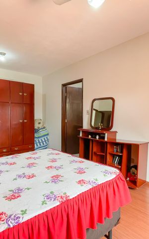 Casa à venda com 199m², 3 quartos e 1 vaga Casa à venda com 199m², 3 quartos e 1 vagaSuíte
