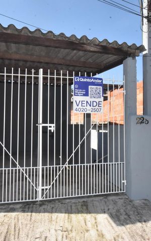 Casa à venda com 112m², 2 quartos e 1 vaga Casa à venda com 112m², 2 quartos e 1 vagaFachada e placa vende cod PXZV - 2188 DATA 08 10 26
