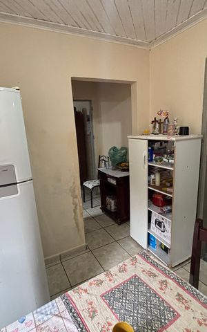Casa à venda com 98m², 5 quartos e 3 vagas Casa à venda com 98m², 5 quartos e 3 vagasCozinha