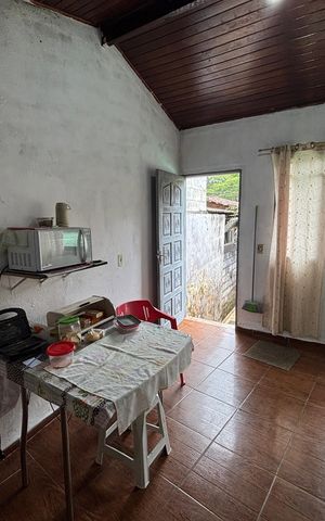 Casa à venda com 98m², 5 quartos e 3 vagas Casa à venda com 98m², 5 quartos e 3 vagasCozinha 3
