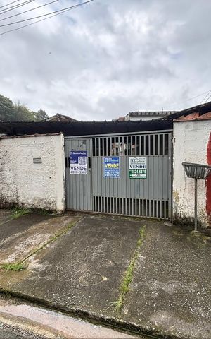 Casa à venda com 98m², 5 quartos e 3 vagas