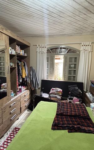 Casa à venda com 98m², 5 quartos e 3 vagas Casa à venda com 98m², 5 quartos e 3 vagasQuarto 3