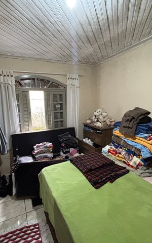 Casa à venda com 98m², 5 quartos e 3 vagas Casa à venda com 98m², 5 quartos e 3 vagasQuarto 3