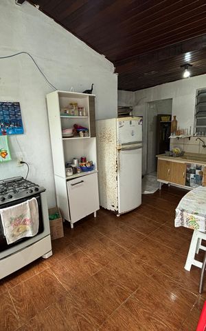 Casa à venda com 98m², 5 quartos e 3 vagas Casa à venda com 98m², 5 quartos e 3 vagasCozinha 3