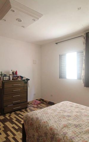 Casa à venda com 96m², 5 quartos e 5 vagas