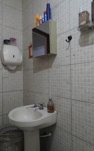Casa à venda com 96m², 5 quartos e 5 vagas