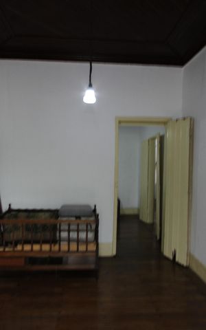 Casa à venda com 236m², 2 quartos e 1 vagaSala de TV