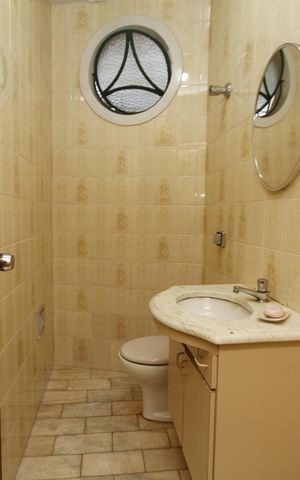 Casa à venda com 480m², 3 quartos e 2 vagasBanheiro 3