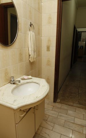 Casa à venda com 480m², 3 quartos e 2 vagasBanheiro 3