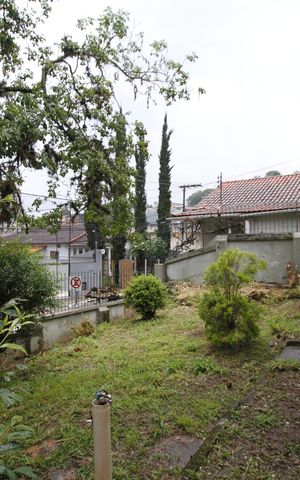 Casa à venda com 480m², 3 quartos e 2 vagasÁrea externa