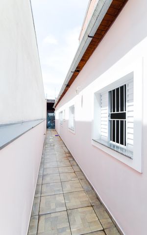 Casa para alugar com 140m², 2 quartos e 1 vagaQuintal