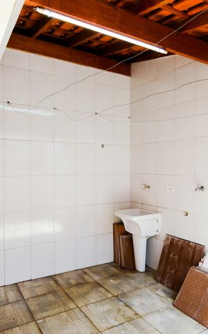 Casa para alugar com 140m², 2 quartos e 1 vagaÁrea de Serviço