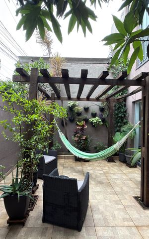 Casa à venda com 175m², 4 quartos e 2 vagas Casa à venda com 175m², 4 quartos e 2 vagasQuintal