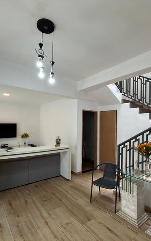 Casa à venda com 175m², 4 quartos e 2 vagas Casa à venda com 175m², 4 quartos e 2 vagasSala/Cozinha