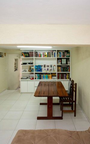 Casa à venda com 210m², 4 quartos e 2 vagasQuarto 2 Casa 2