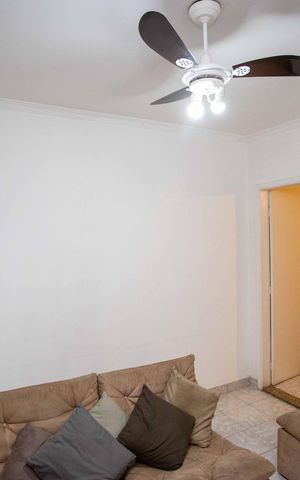Casa à venda com 210m², 4 quartos e 2 vagasSala Casa 1