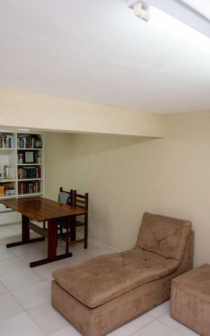 Casa à venda com 210m², 4 quartos e 2 vagasQuarto 1 Casa 2