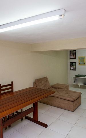 Casa à venda com 210m², 4 quartos e 2 vagasQuarto 1 Casa 2