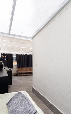 Apartamento à venda com 83m², 3 quartos e 1 vagaÁrea de Serviço