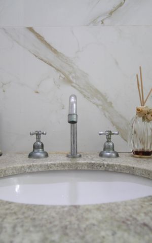 Apartamento à venda com 64m², 2 quartos e 1 vagaBanheiro