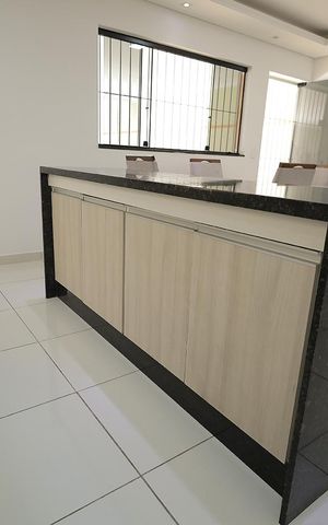 Casa de condomínio à venda com 266m², 9 quartos e 7 vagas Casa de condomínio à venda com 266m², 9 quartos e 7 vagasCozinha