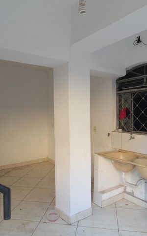 Casa para alugar com 350m², 4 quartos e 2 vagasÁrea de Serviço