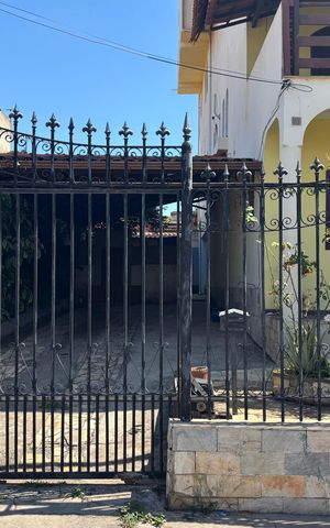 Casa para alugar com 350m², 4 quartos e 2 vagas Casa para alugar com 350m², 4 quartos e 2 vagasFachada