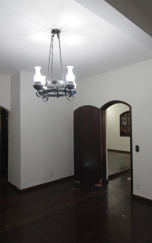 Casa para alugar com 350m², 4 quartos e 2 vagasSala de Jantar