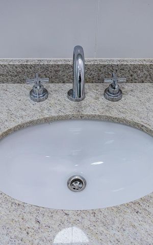 Apartamento para alugar com 69m², 2 quartos e 1 vaga Apartamento para alugar com 69m², 2 quartos e 1 vagaBanheiro