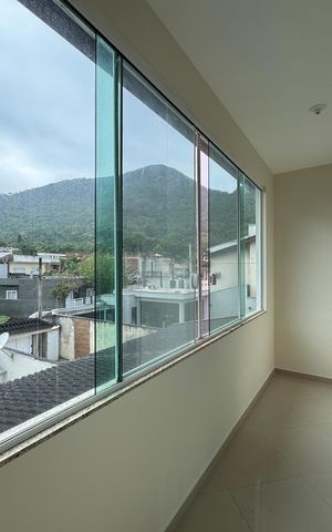 Casa de condomínio para alugar com 160m², 4 quartos e 3 vagasSuíte - Varanda