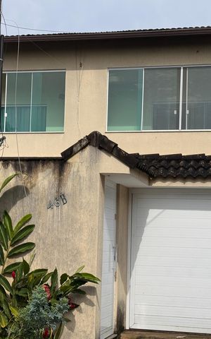 Casa de condomínio para alugar com 160m², 4 quartos e 3 vagasFachada