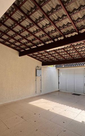 Casa de condomínio para alugar com 160m², 4 quartos e 3 vagasÁrea de Serviço