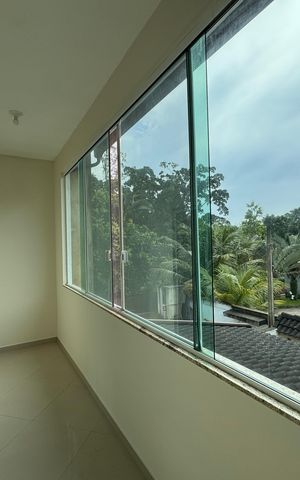 Casa de condomínio para alugar com 160m², 4 quartos e 3 vagasSuíte - Varanda