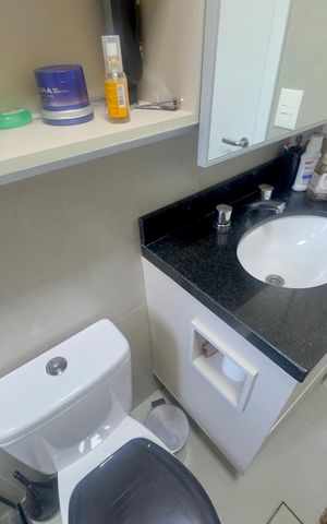 Apartamento à venda com 73m², 3 quartos e 2 vagas Apartamento à venda com 73m², 3 quartos e 2 vagasBanheiro 2