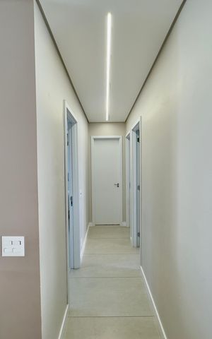 Apartamento à venda com 73m², 3 quartos e 2 vagas Apartamento à venda com 73m², 3 quartos e 2 vagasCorredor