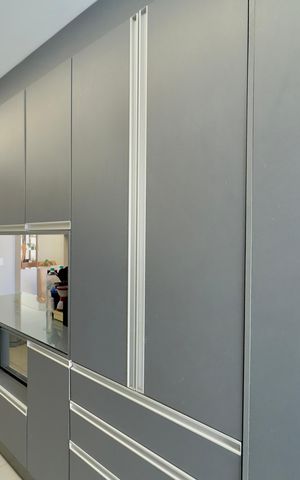 Apartamento à venda com 73m², 3 quartos e 2 vagas Apartamento à venda com 73m², 3 quartos e 2 vagasCozinha