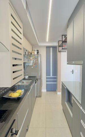 Apartamento à venda com 73m², 3 quartos e 2 vagas Apartamento à venda com 73m², 3 quartos e 2 vagasCozinha