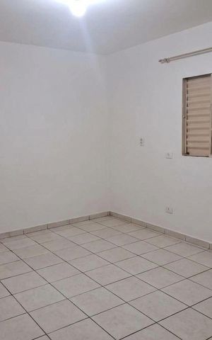 Casa para alugar com 120m², 2 quartos e sem vaga Casa para alugar com 120m², 2 quartos e sem vagaSala