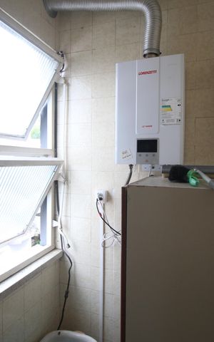 Apartamento à venda com 214m², 3 quartos e 1 vagaÁrea de Serviço