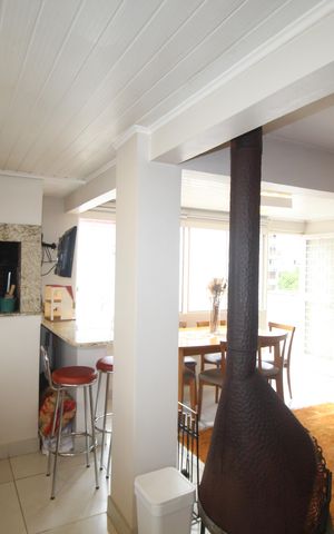 Apartamento à venda com 214m², 3 quartos e 1 vagaChurrasqueira