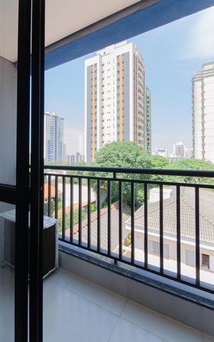 Studio para alugar com 29m², 1 quarto e 1 vaga Studio para alugar com 29m², 1 quarto e 1 vagaVaranda