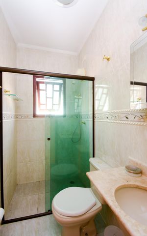 Casa à venda com 138m², 3 quartos e 2 vagasBanheiro da Suíte 3