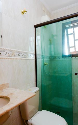 Casa à venda com 138m², 3 quartos e 2 vagasBanheiro do Suíte 2