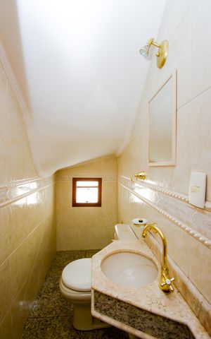 Casa à venda com 138m², 3 quartos e 2 vagasLavabo
